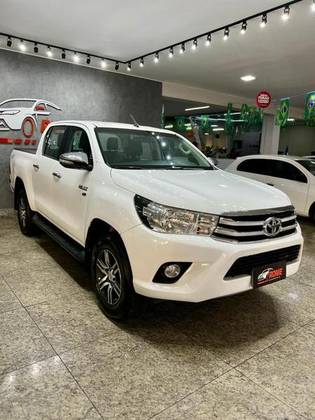 TOYOTA HILUX 2.7 SRV 4X4 CD 16V FLEX 4P AUTOMÁTICO TOYOTA HILUX 2.7 SRV 4X4 CD 16V FLEX 4P AUTOMÁTICO